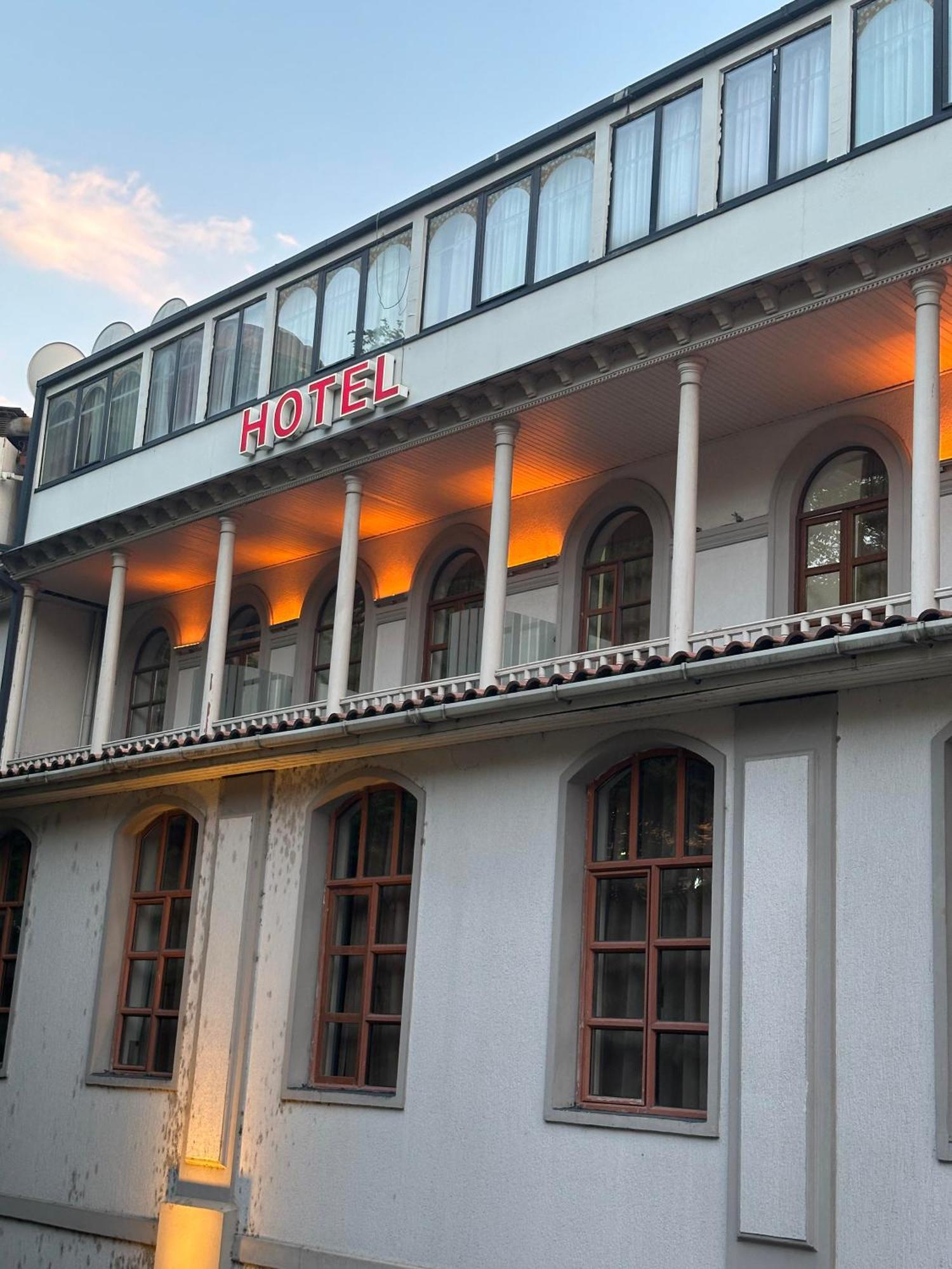 Hotel Rike Park Тбилиси Экстерьер фото