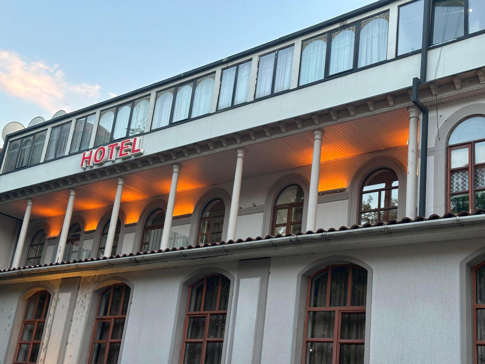 Hotel Rike Park Тбилиси Экстерьер фото