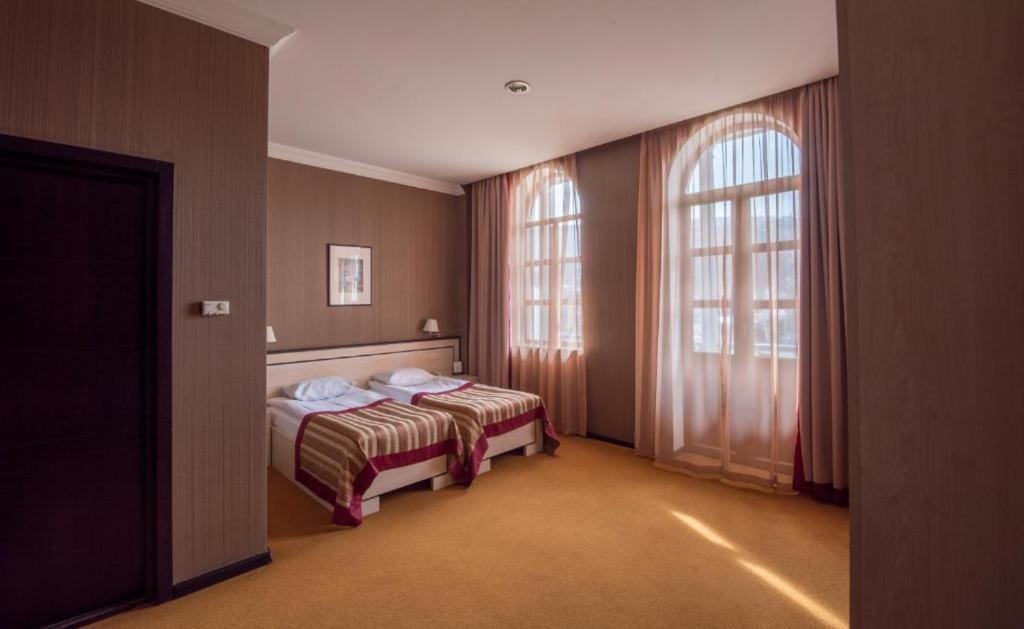 Hotel Rike Park Тбилиси Экстерьер фото